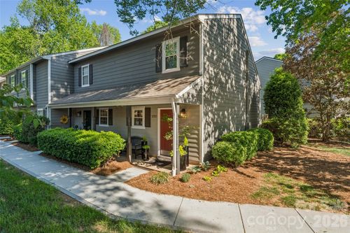 3252 Heathstead Pl, Charlotte, NC, 28210-4370 | Card Image