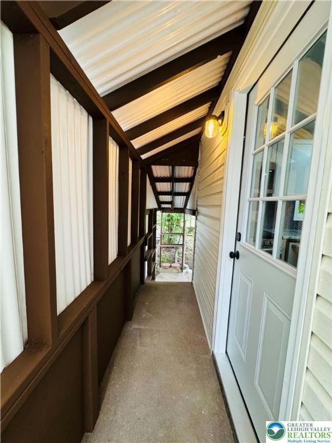 332 W Patterson St, House other with 3 bedrooms, 1 bathrooms and null parking in Lansford PA | Image 30
