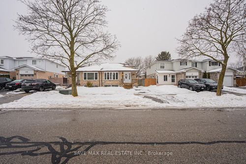 424 Laguna St, Oshawa, ON, L1K1E2 | Card Image