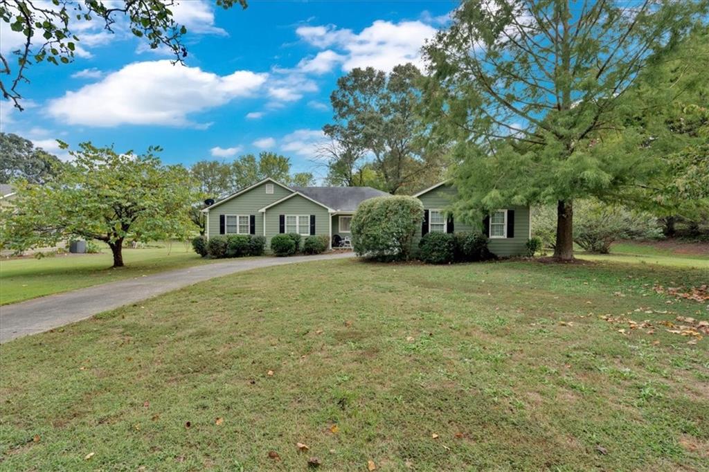 Estate Dr, Cartersville, GA 30120