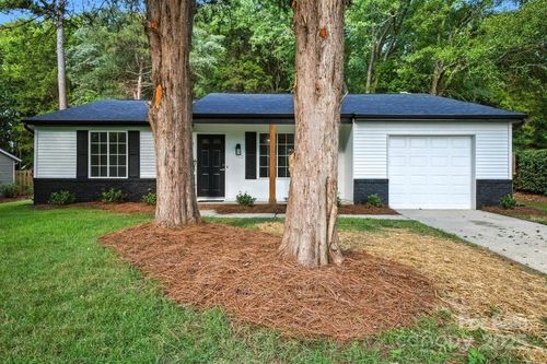 7349 Brigmore Dr, Charlotte, NC, 28226-8264 | Card Image
