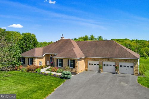 6111 Emerald Ln, Eldersburg, MD, 21784-8506 | Card Image