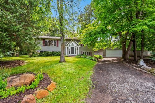 5200 Greenwood Cir, Excelsior, MN, 55331-8759 | Card Image