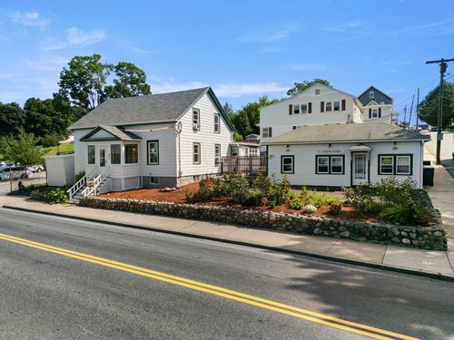 92 Arlington Rd, Woburn, MA, 01801-5551 | Card Image