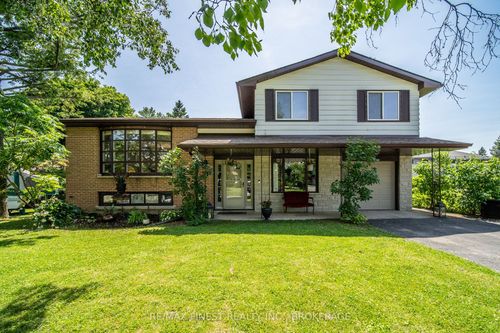671 Sussex Blvd, Kingston, ON, K7M5B2 | Card Image