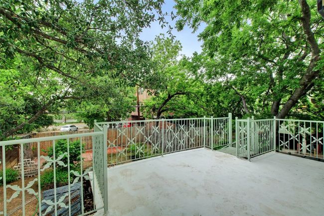 Back deck - top floor | Image 36
