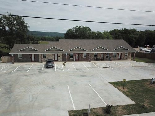 2611 E Heritage Pkwy, Farmington, AR, 72730-5515 | Card Image