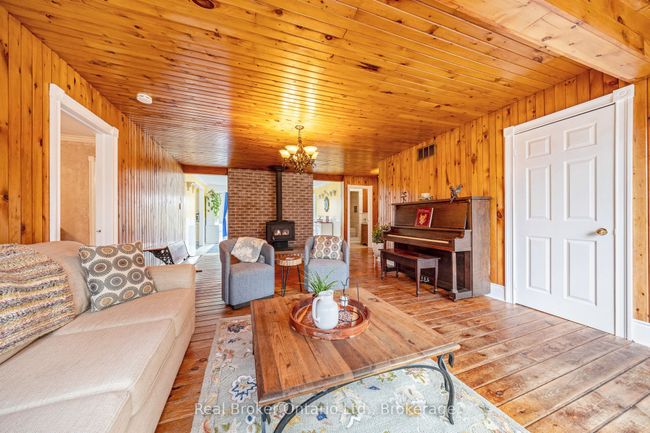 6024 Fourth Line, House other with 5 bedrooms, 3 bathrooms and 10 parking in Orton ON | Image 16