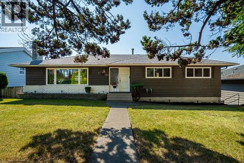 50 East 10th Avenue, New Westminster, BC, V3L4R5 | Card Image