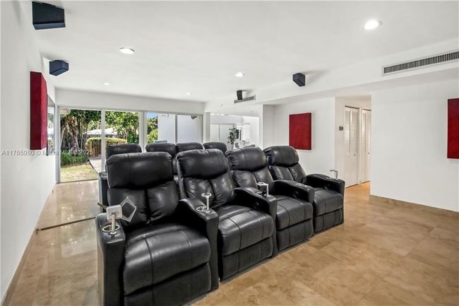 4050 Ne 25 Th Ave, House other with 3 bedrooms, 4 bathrooms and null parking in Lighthouse Point FL | Image 33