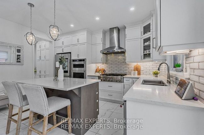 1411 Lobelia Cres, House other with 5 bedrooms, 4 bathrooms and 2 parking in Milton ON | Image 9