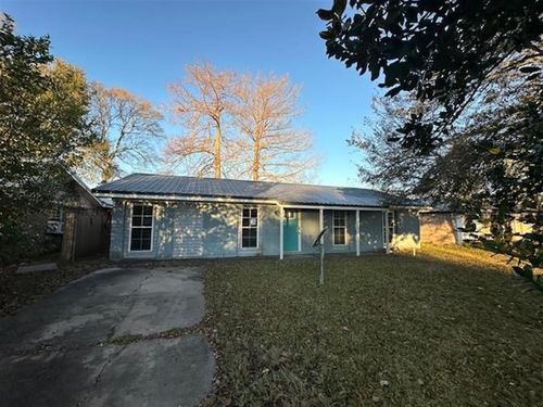 321 Iowa Ave, Lake Arthur, LA, 70549-4005 | Card Image