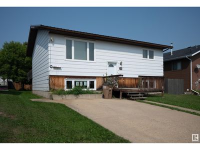 3203 45 Ave, House other with 4 bedrooms, 2 bathrooms and null parking in Athabasca AB | Image 1