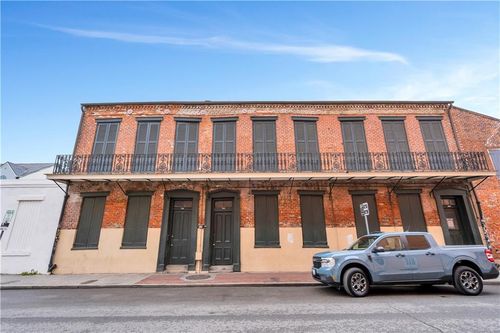 308 Burgundy St, New Orleans, LA, 70112-3116 | Card Image