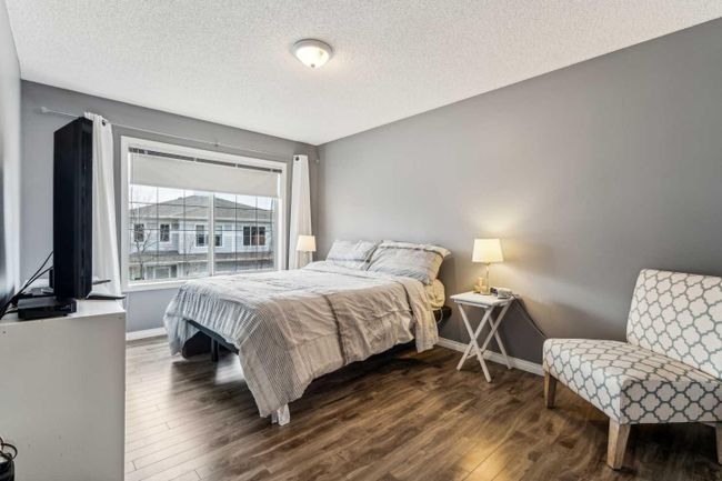 48 Hidden Creek Rise Nw, Home with 3 bedrooms, 2 bathrooms and 2 parking in Calgary AB | Image 19