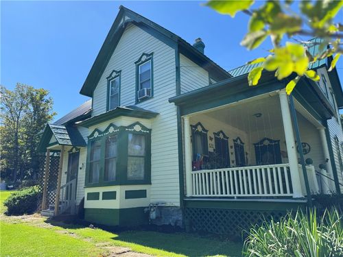 121 Pine St, Wellsville, NY, 14895-1423 | Card Image