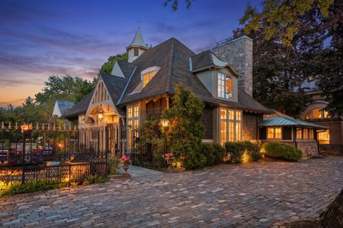 1319 Forest Ave, Evanston, IL, 60201-4707 | Card Image