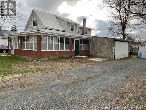 162 Union St, Woodstock, NB, E7M2X3 | Card Image
