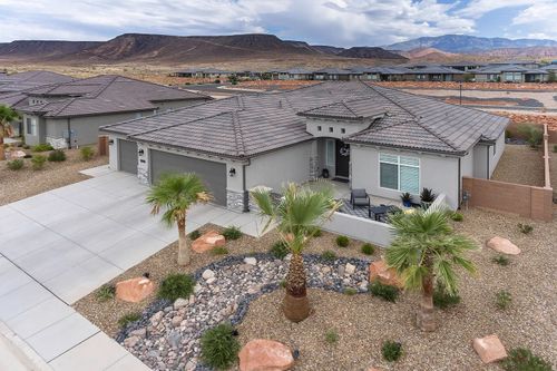 2046 N Vista Dr, Washington, UT, 84780 | Card Image