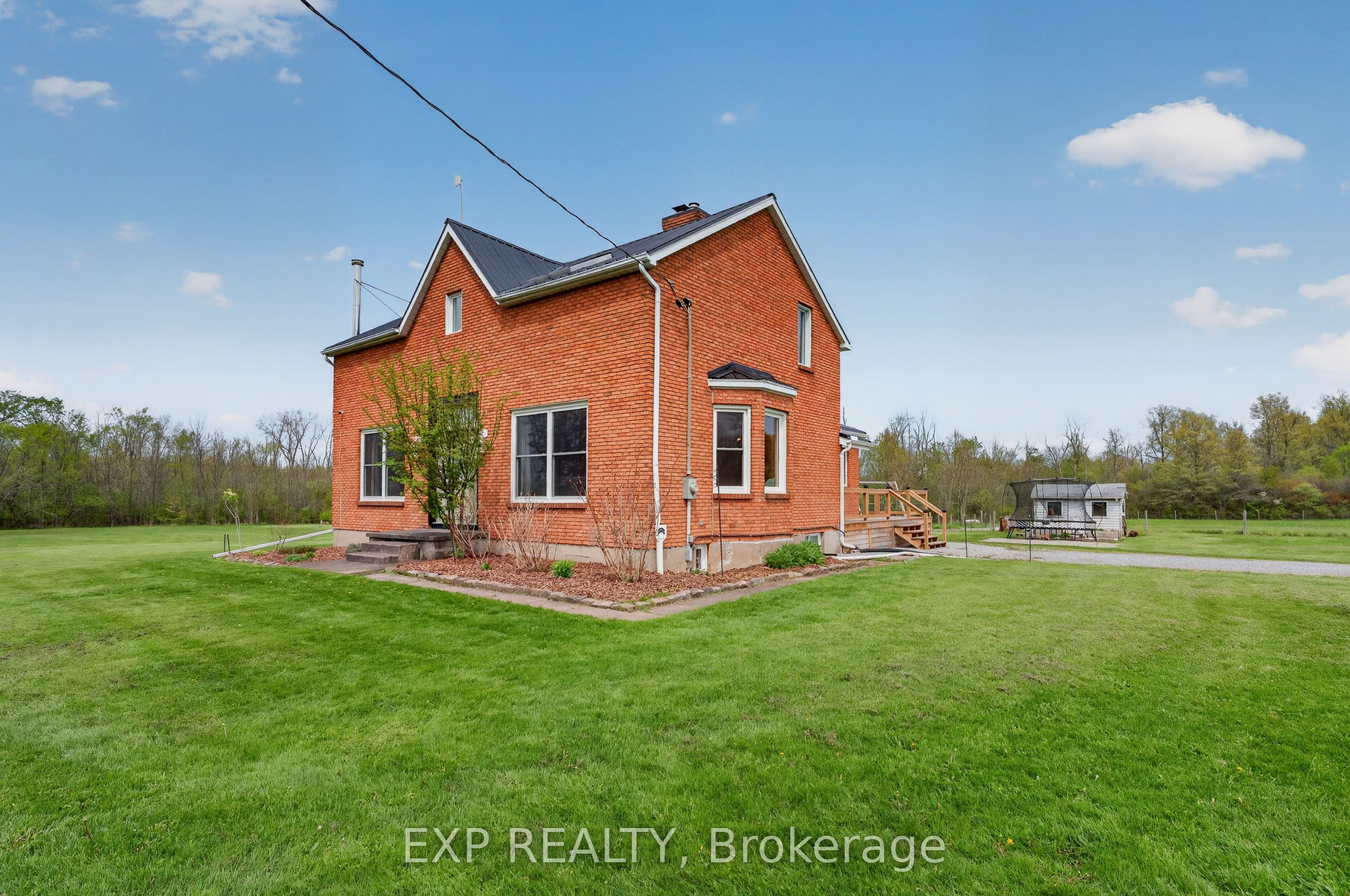 Residential in Fort Erie 5