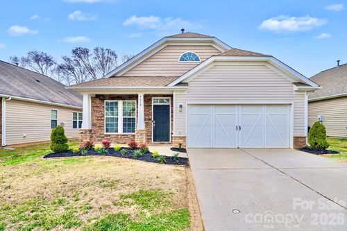 9672 Marquette St Nw, Concord, NC, 28027-3558 | Card Image