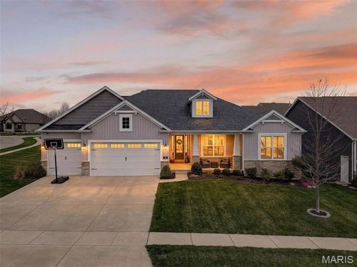 101 Far Meadow Dr, Lake St Louis, MO, 63367-5022 | Card Image