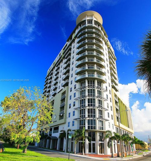 1004-1 Glen Royal Pkwy, Miami, FL, 33125-5290 | Card Image