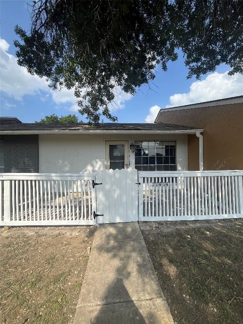 11414 Spring Trail St, San Antonio, TX, 78249-2947 | Card Image