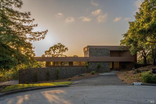 4749 Westline Ct, Santa Rosa, CA, 95405-8752 | Card Image
