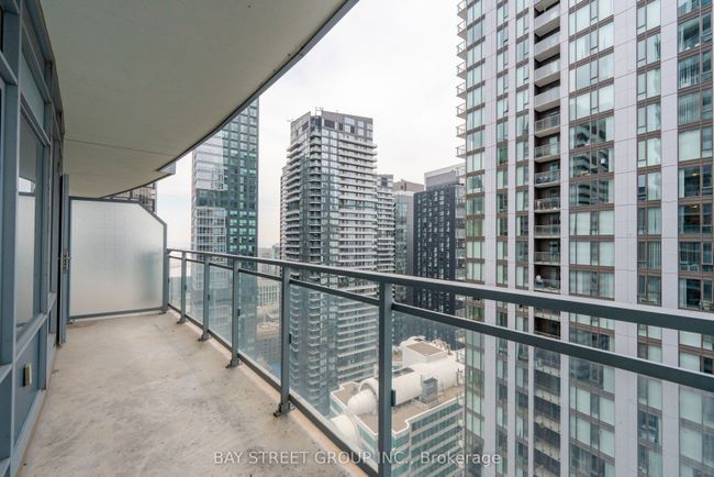 3212 - 21 Widmer St, Condo with 2 bedrooms, 1 bathrooms and null parking in Toronto ON | Image 23