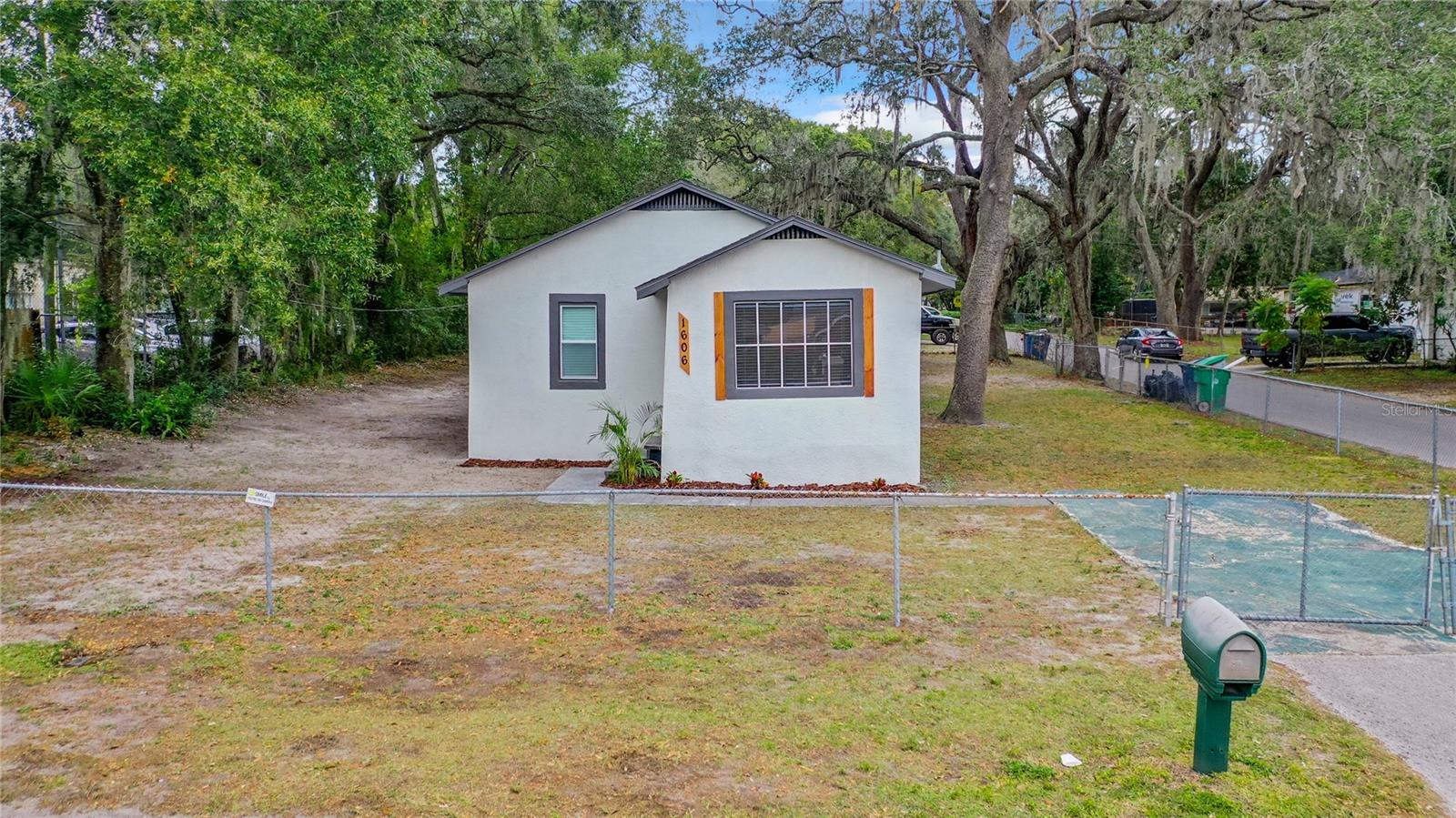 Chelsea St, Tampa, FL 33610