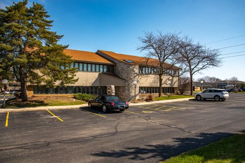 1055 Prairie Dr, MOUNT PLEASANT, WI, 53406-3910 | Card Image