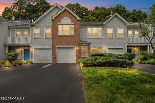 10 Pennsbury Way, East Brunswick, NJ, 08816-5264 | Card Image