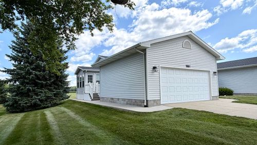 1001 Sweeney St, Mt Pleasant, MI, 48858-3687 | Card Image