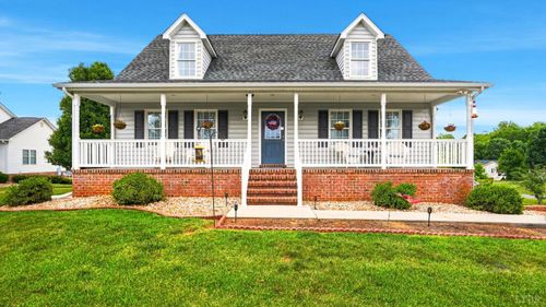 18 Stallion Ct, Concord, VA, 24538-2488 | Card Image
