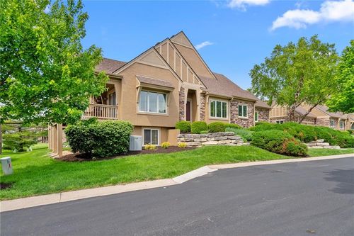 14128 S Summit St, Olathe, KS, 66062-5194 | Card Image