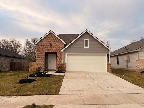 2305 White Wing Dr, Navasota, TX, 77868-6247 | Card Image