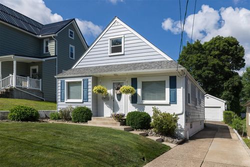 3326 Eliot Rd, Erie, PA, 16508-2928 | Card Image