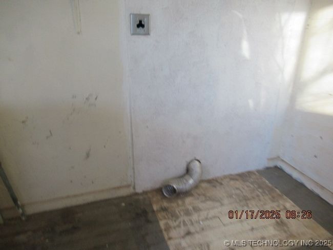 742 N Sunset Blvd, House other with 3 bedrooms, 1 bathrooms and null parking in Bartlesville OK | Image 33