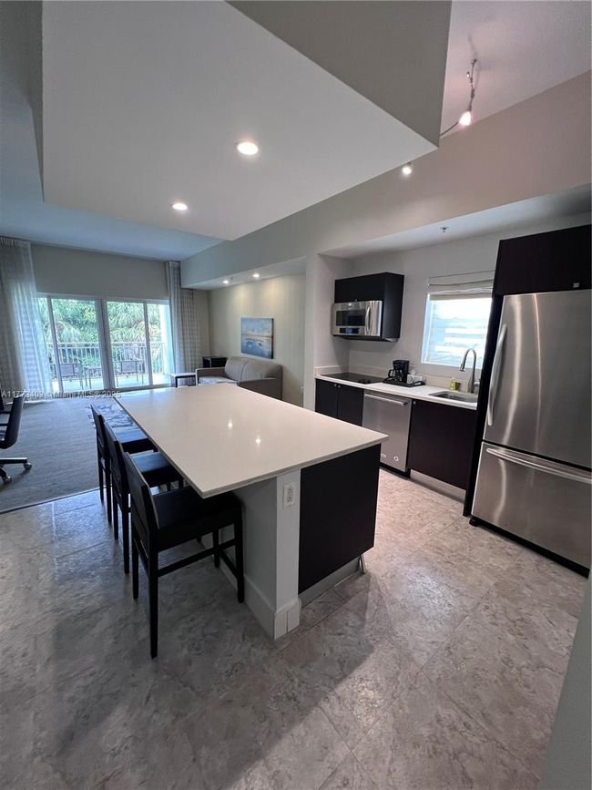 916 - 5300 Nw 87 Th Ave, Condo with 1 bedrooms, 2 bathrooms and null parking in Doral FL | Image 6