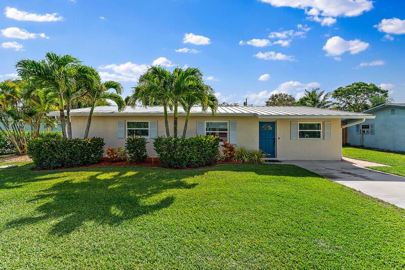 Crescent St, Jensen Beach, FL 34957