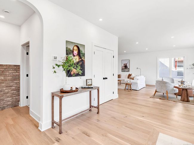 13 Dunbar Rd, House other with 4 bedrooms, 4 bathrooms and null parking in Milford CT | Image 8