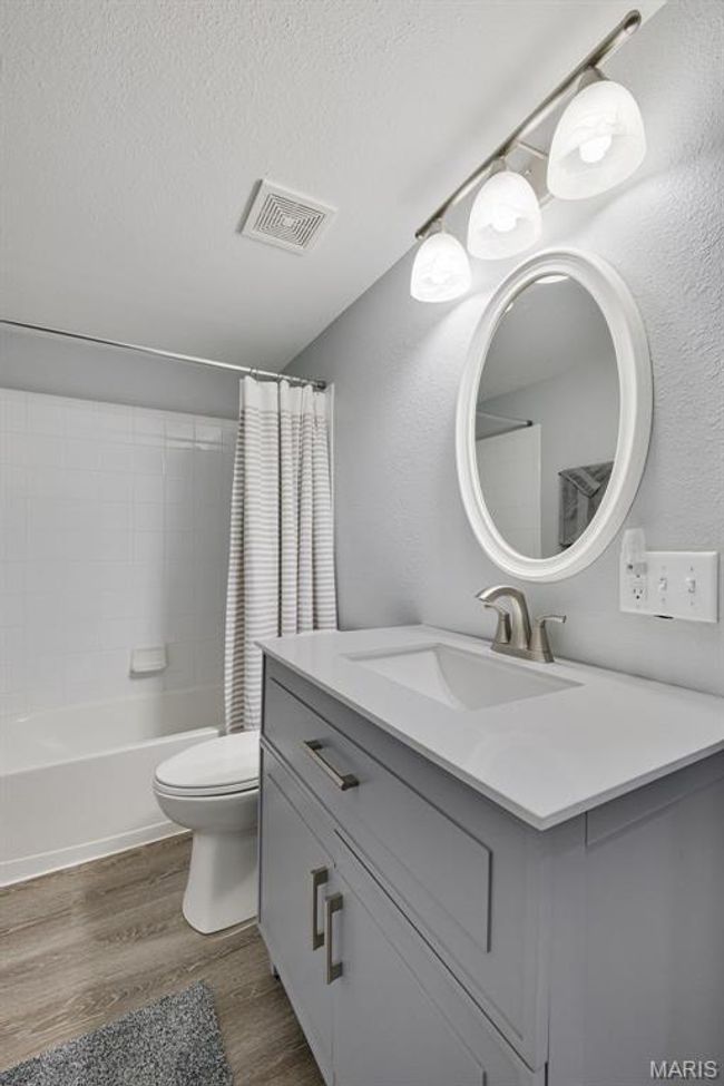 Hall Bath | Image 20