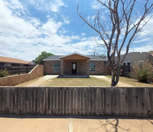 909 College Ave, Midland, TX, 79701-6647 | Card Image