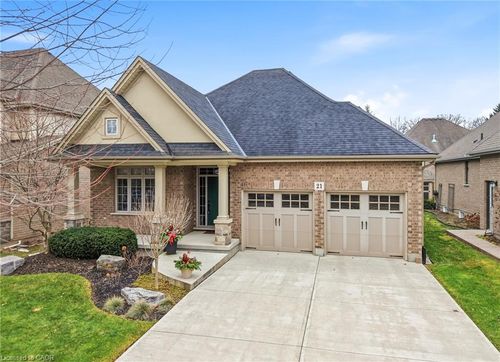 21 Tulip Tree Rd, St Davids, ON, L0S1J1 | Card Image