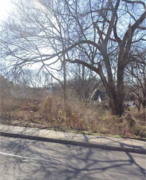 915 40th Ave N, Nashville, TN, 37209-2431 | Card Image