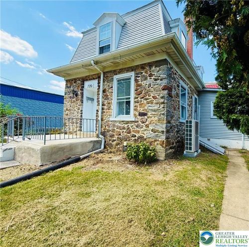 2-720 Park St, Whitehall, PA, 18052-5822 | Card Image