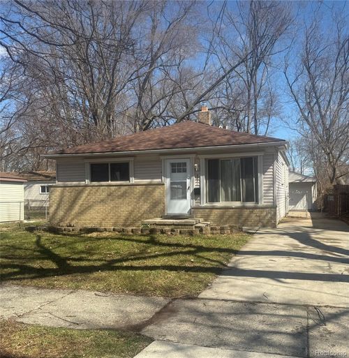 4631 Ziegler St, Dearborn Heights, MI, 48125-3143 | Card Image