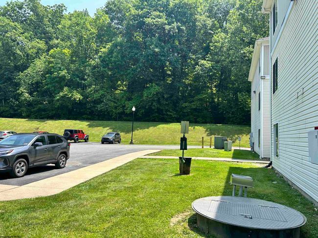 7205 University Commons Dr, Condo with 4 bedrooms, 4 bathrooms and 3 parking in Morgantown WV | Image 28
