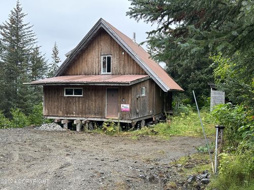 1990 Lund Road, Seldovia, AK, 99663 | Card Image